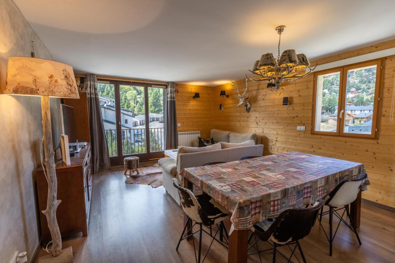 Appartamento Le Repaire Du Cerf - Triplex Avec Balcon Les Angles  Esterno foto